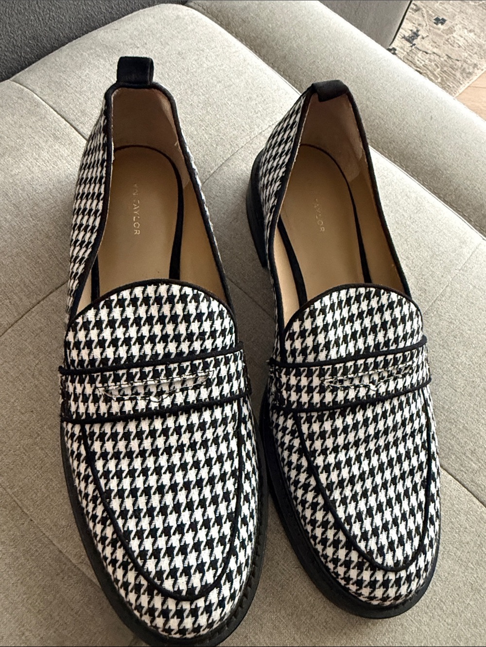 Ann Taylor hounds tooth penny loafers size 8 1/2